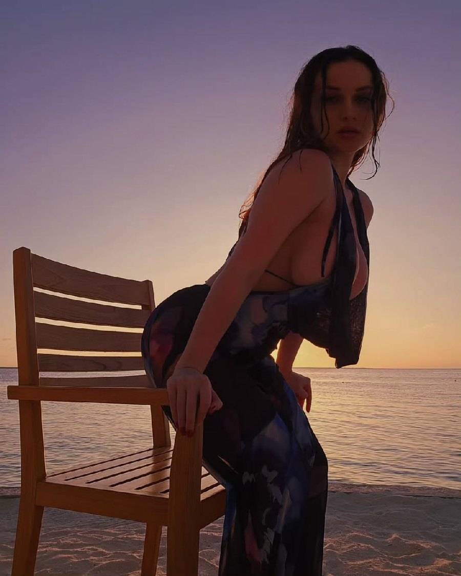 Sexy girl Miranda Faith nude in Santa Cruz de la Sierra