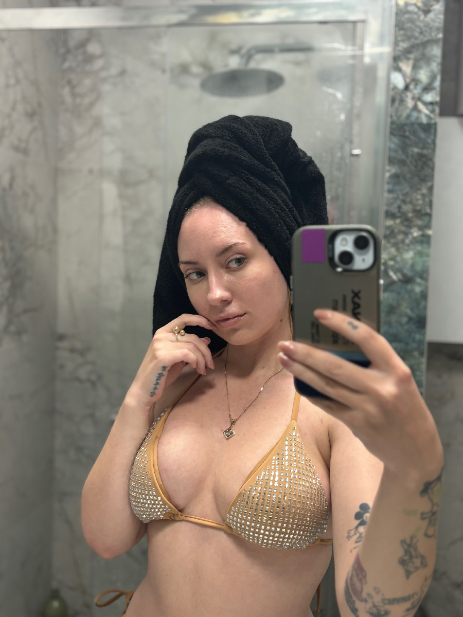 Nude girl KateV in Santa Cruz de la Sierra