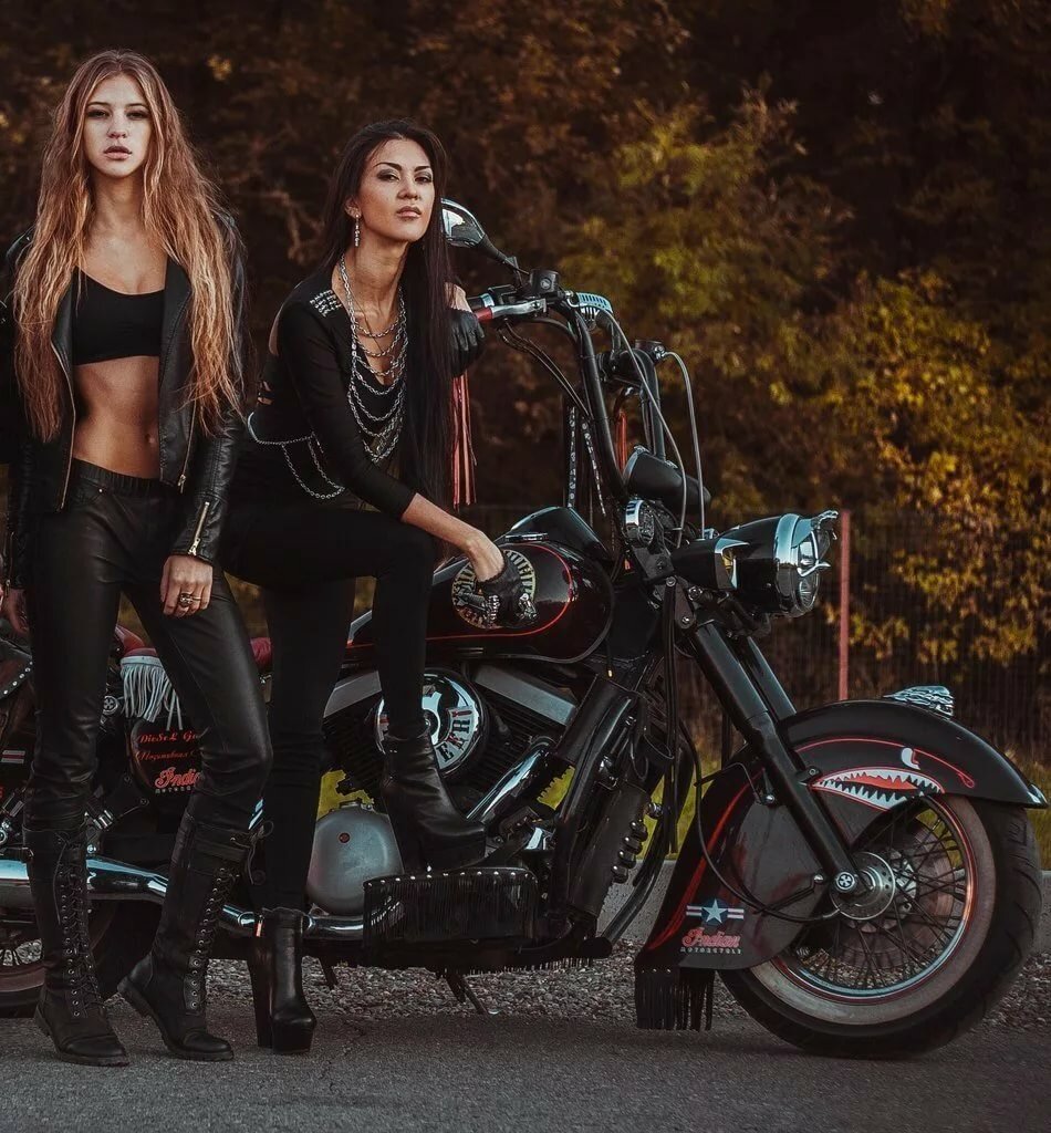 Beautiful girls and bikes in Santa Cruz de la Sierra
